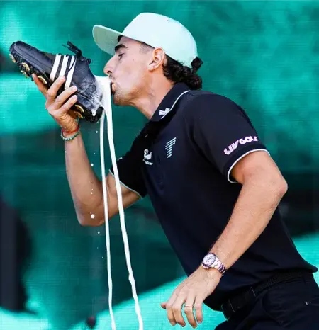LIV GOLF